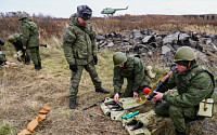 “무기도 음식도 없다”...최전방 투입 러시아 병사들의 한탄