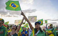 브라질 대선 개표율 97%...룰라 50.7%, 보우소나루 49.3%