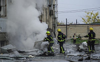 러시아, 자포리자·키이우 공격 재개...겨울 앞두고 전력시설 파괴