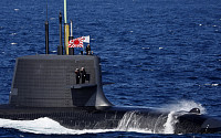 일본, 국제관함식 개최...한국 해군 ‘욱일기’ 논란에도 참가