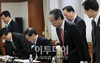 [포토]국가정책조정회의 참석하는 김황식 국무총리
