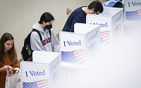 미국 곳곳서 잡음...펜실베이니아, 투표용지 부족으로 시간 연장