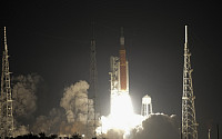 ‘아르테미스Ⅰ’로켓, 4번의 좌절 끝에 우주로 날아 올라…반세기 만의 달 복귀 첫 걸음