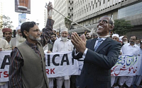 [포토] 파키스탄서도 ‘코란 소각’ 시위