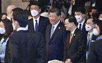 존 리 홍콩 행정장관, 코로나19 양성 판정…시진핑과 함께였는데