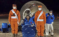 중국 우주비행사 3명, 6개월 임무 마치고 귀환
