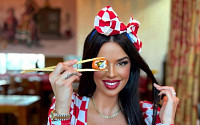 [카타르 월드컵] “메뉴가 초밥 뿐”… 크로아티아 모델, 일본 조롱 논란