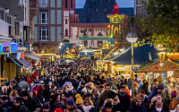 유럽, 역사적 인플레에 ‘크리스마스’ 쇼핑 열기 식어