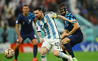 [카타르 월드컵] 결승전 앞둔 메시, 부상으로 훈련 불참…아르헨티나 비상