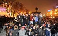 러시아 푸틴 반대 vs. 지지, 모스크바서 대규모 시위