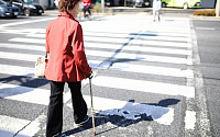 행안부, 상반기 중으로 노인 보행자 위해 시설 개선 나선다