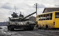 우크라이나 도네츠크서 러시아군 63명 폭사…최대 700명 추정도