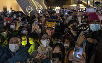중국발 코로나 확산에 홍콩도 하루 최대 20만 명 감염 추정