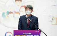 경찰, '통계 왜곡 의혹' 강신욱 전 통계청장 수사