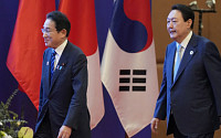 요미우리 &quot;일본, G7 정상회의에 윤 대통령 초청 검토...징용공 문제가 관건&quot;