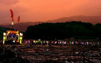 아사히신문사·미쓰비시, ‘동일본 대지진 보도사진전’ 열어