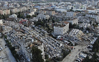 튀르키예·시리아 지진 사흘째…사망자 1만명 넘었다