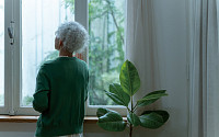 노인 자살률 1위 대한민국, 고령자 항우울제 처방의 ‘명과 암’
