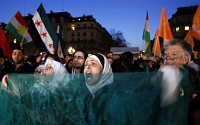 ［포토］시리아에 자유를...민주화 사태 1주년