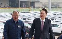 울산공장 찾은 尹 대통령에…현대차, “올해 최대 생산 및 수출”