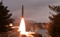 북한, 동해상으로 탄도미사일 발사 ‘올해 6번째’…한일정상회담 겨냥했나