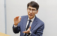 [이슈&amp;인물] 김한진 박사 “한국 앞으로 10년은 ‘잃어버린 10년’…잘하는 걸 더 잘하게 해야”