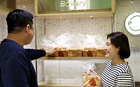 삼성웰스토리, 성수동 식빵 맛집 ‘밀도’와 협업 흥행…월평균 9만개 팔려