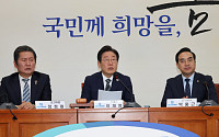 민주당 “尹대통령 무책임 발언, 경제·안보 부담”