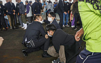 기시다 일본 총리, 폭발사건에도 가두연설 예정대로 &quot;심려 끼쳐 죄송&quot;