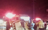 초등 배드민턴 선수단 태운 승합차, 1톤 트럭과 충돌…1명 사망ㆍ7명 부상