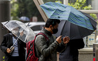 [날씨] 전국 대부분 지역에 비…&quot;강풍·풍랑 유의&quot;