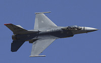 러시아 “서방 F-16 우크라 지원 추진…막대한 위험 자초”