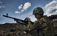 우크라이나군, 바흐무트 향해 계속 진격…침묵 속 ‘봄철 대반격’인가