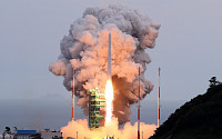 누리호가 쏘아 올린 ‘세계 7대 우주강국’의 꿈…내후년부터 3차례 추가 발사