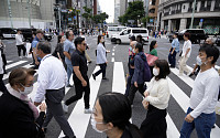 일본도 평생직장 사라졌다…‘이직희망’ 중장년층 5년 새 30% 늘어