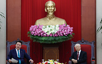 尹, 베트남 최고 지도부와 면담…첨단기술 등 협력 논의