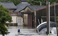 일본 서남부 집중호우로 인명피해…기상청 특별경보 발령