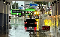 서울시, 폭우에 퇴근길 비상수송대책 실시…대중교통 집중배차 30분 연장
