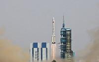 중국, 스페이스X에 도전장…“이르면 2027년 재사용 가능 우주선 발사 계획”