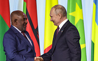 아프리카연합, 러시아 무상 곡물 제안에 “충분치 않아…휴전 필요”