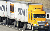 ‘99년 역사’ 미국 트럭운송 대기업 옐로, 부채·노사 갈등에 영업 중단