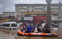 [포토] ‘태풍 독수리’ 강타 중국 베이징, 11년 만에 최대 홍수 피해