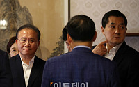 [포토] 윤재옥-박대출, 새만금 잼버리 대신 고위당정협의