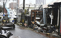 태풍 카눈, 일본 오키나와 강타…초속 30m 강풍·시간당 49mm 폭우