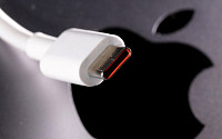 에어팟도 'USB-C'로 충전 가능…애플 '에어팟 프로 2세대' 공개