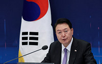 尹, 신원식 '임명 강행' 수순…민생·경제 챙기고 외교안보 강화 전념