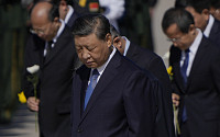 “문제는 정치야”…경제 발목 잡는 시진핑과 리창 [중국 위기에 나타난 새 정치지형]