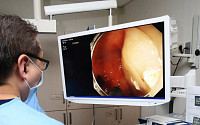 경희대병원, 국내 최초 최첨단 내시경 시스템 ‘이비스 엑스원(EVIS X1)’ 도입