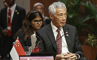 싱가포르 리셴룽 “내년 말까지 정권 이양 계획”