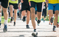 건강 위한 마라톤, 달리는 것만큼 중요한 ‘회복’ [e건강~쏙]